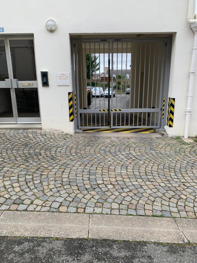 La Casa De Sophie T3 Avec Jardinet, Parking Prive - Port De 瓦讷 外观 照片